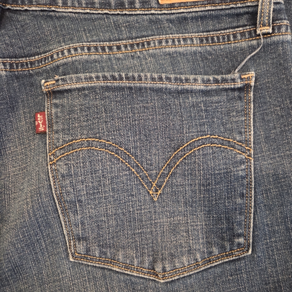 Levi's 515 Bootcut Jeans Size 14 Medium Wash Womans - Picture 7 of 11
